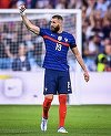 În ziua în care împlineşte 35 de ani, Benzema lasă să se înţeleagă că se retrage din naţionala Franţei