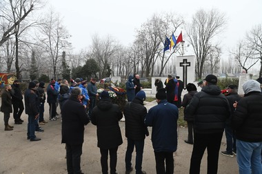 CSA Steaua şi-a comemorat sportivii-eroi, pe Răducu Durbac şi Florică Murariu, care şi-au pierdut viaţa în timpul evenimentelor din decembrie 1989