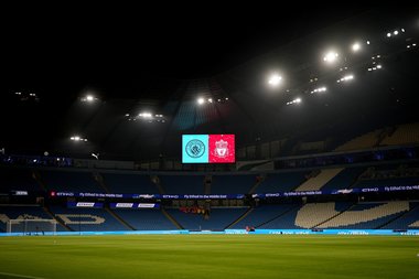 Anchetă a poliţiei britanice, după ce o fată a fost rănită la meciul Manchester City – Liverpool