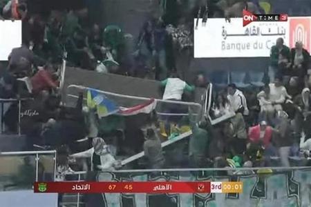 Egipt: Cel puţin 27 de persoane rănite după prăbuşirea unei tribune la o sală de sport în timpul unui meci de baschet