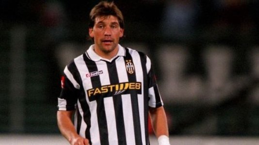 Fabian O’Neill, fost jucător la Juventus, a murit la vârsta de 49 de ani