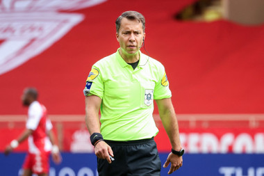 Echipele din Ligue 1 îi aduc un omagiu arbitrului Johan Hamel, decedat la 16 noiembrie