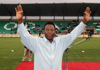 UPDATE - Legendarul Pele a încetat din viaţă. Mesajul familiei: "Iubire, iubire şi iubire, pentru totdeauna”