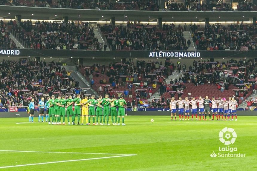 LaLiga: Atletico a învins cu 2-0 Elche, într-un meci cu trei eliminări. Regele Pele a fost omagiat înainte de start - VIDEO