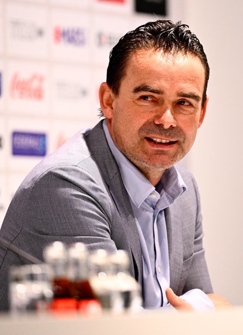 Fostul internaţional olandez Marc Overmars, în prezent director sportiv la Royal Antwerp, a fost spitalizat, după un preinfarct