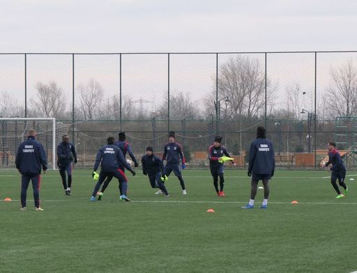 Chindia Târgovişte i-a transferat pe Ovidiu Perianu şi Jeremy Corinus
