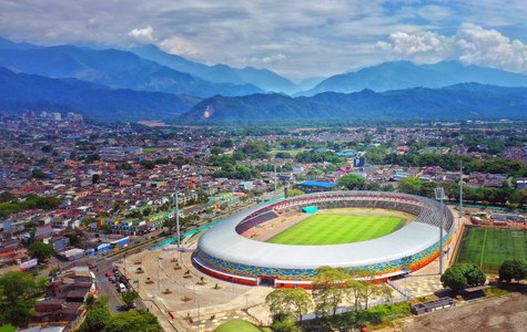 Un stadion din Columbia primeşte numele lui Pele. Brazilianul, omagiat la fel şi în Capul Verde