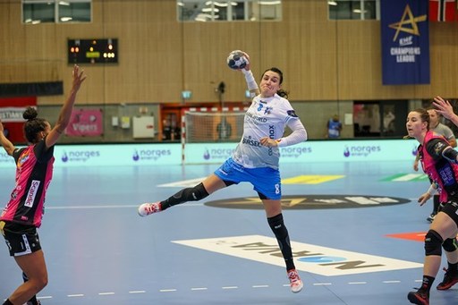 Handbal feminin: CSM Bucureşti, victorie cu DHK Banik Most, a opta în grupa A din Liga Campionilor