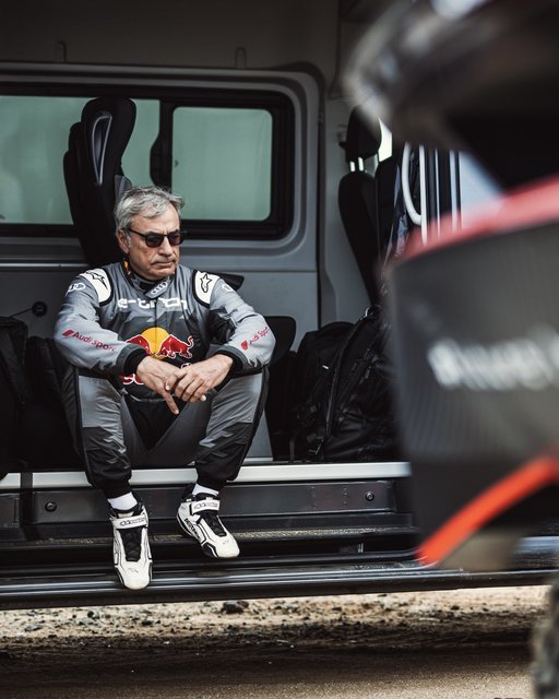 Raliul Dakar: Carlos Sainz a anunţat în cele din urmă că abandonează