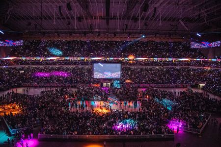 Record de asistenţă în NBA: 68.323 de spectatori au fost prezenţi la meciul San Antonio Spurs – Golden State Warriors - VIDEO