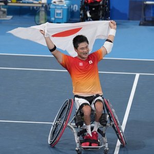 Japonezul Shingo Kunieda, legendar jucător de tenis în scaun cu rotile, şi-a anunţat retragerea din activitate. El a câştigat 50 de titluri de grand slam