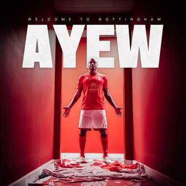 Andre Ayew a semnat cu Nottingham Forest