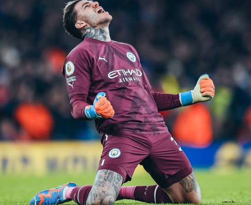 Premier League: Manchester City a învins cu 3-1 Arsenal, într-o restanţă în etapa a 12-a. Cele două echipe sunt la egalitate în fruntea clasamentului