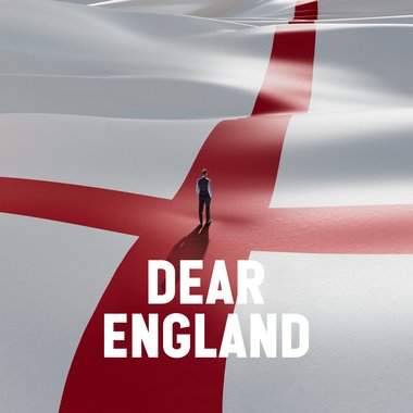 Viaţa selecţionerului Angliei, Gareth Southgate, va fi adaptată într-o piesă de teatru la Londra. Rolul principal va fi interpretat de Joseph Fiennes