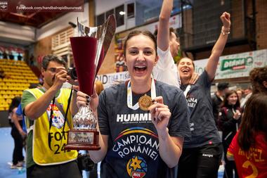 Handbal feminin: Eliza Buceschi şi-a prelungit contractul cu Rapid