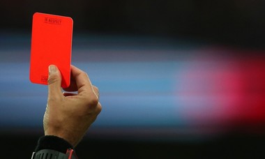 Un fost căpitan al naţionalei Siriei a primit interdicţie pe viaţă pentru că a agresat un arbitru, anunţă Federaţia Siriană de Fotbal - VIDEO