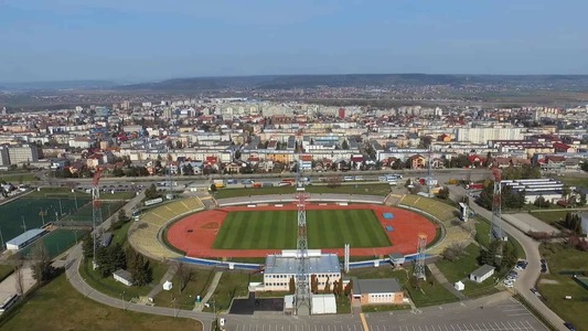 Piteşti: Se demolează stadionul Nicolae Dobrin pentru a se construi noua arenă