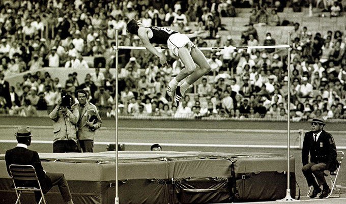 Americanul Dick Fosbury, campion olimpic în 1968 şi cel care a revoluţionat săritura în înălţime, a murit la 76 de ani