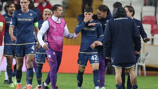 Conference League: Un suporter a intrat pe teren la meciul Sivasspor – Fiorentina şi a lovit un jucător - VIDEO
