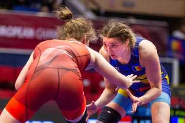 Lupte: Amina Roxana Capezan, medaliată cu aur la Campionatul European U23