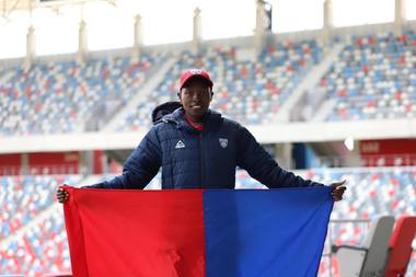 Delvine Relin Meringor a încheiat pe locul 3 la maratonul de la Barcelona şi a realizat baremul pentru JO-2024 / Ea este prima sportivă din România calificată la JO