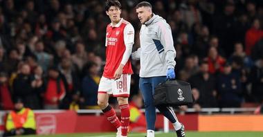 Fundaşul Takehiro Tomiyasu (Arsenal) nu va mai evolua în acest sezon