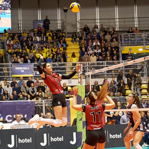 Volei feminin: CSM Lugoj a pierdut finala Cupei Challenge, în care a jucat în premieră