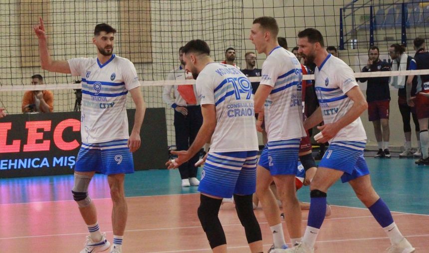 Volei: Dinamo Bucureşti şi SCMU Craiova, primele semifinaliste ale Diviziei A