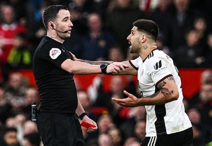 Aleksandar Mitrovic (Fulham), suspendat opt meciuri după ce l-a împins pe arbitru la un meci din Cupa Angliei - VIDEO
