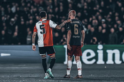 Ţările de Jos: Poliţia a arestat 22 de persoane după incidentele de la meciul Feyenoord-Ajax Amsterdam