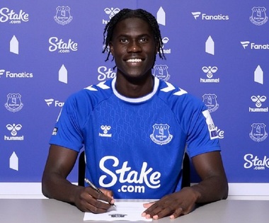 Premier League nu va mai permite ca pe tricouri să apară, ca sponsori, case de pariuri