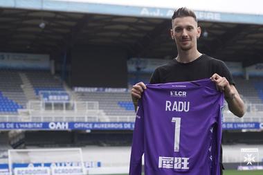 Ligue 1: Ionuţ Radu s-a accidentat la încălzire,în Auxerre-FC Nantes