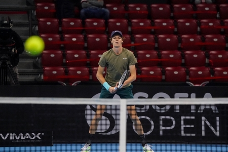 Tenis: Jannik Sinner, bolnav, s-a retras de la turneul de la Barcelona