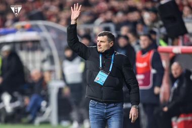 UPDATE - Tehnicianul Laszlo Balint şi-a reziliat contractul cu UTA Arad / Mircea Rednic, noul antrenor