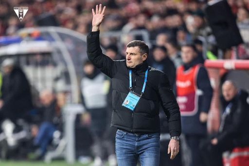 UPDATE - Tehnicianul Laszlo Balint şi-a reziliat contractul cu UTA Arad / Mircea Rednic, noul antrenor