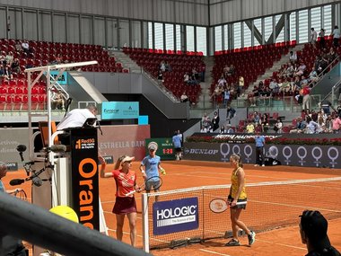 Daria Kasatkina despre faptul că poate concura deşi este rusoaică: “Sunt în cel mai norocos sport”. Tsurenko nu a dat mâna cu ea la Madrid: “Evident că sportivele din Ucraina au multe motive să nu ne strângă mâna. Accept asta”