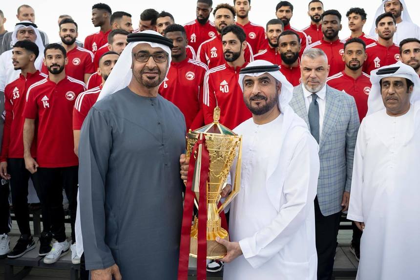 Olăroiu şi jucătorii de la Al Sharjah, primiţi de preşedintele Emiratelor Arabe Unite, Alteţa Sa Şeicul Mohamed bin Zayed Al-Nahyan - FOTO