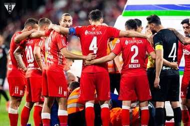 UTA Arad după cazul Rareş Pop: “Fotbalul ne uneşte pe toţi”. Imagini emoţionante cu fotbalistul în vârstă de 17 ani – VIDEO