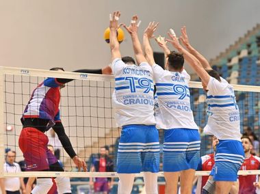 Volei masculin: SCMU Craiova – Dinamo Bucureşti, 2-1 la general, în finala pentru bronzul Diviziei A