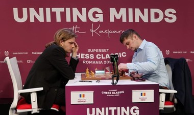 Superbet Chess Classic România: Remiză între românii Richard Rapport şi Bogdan Deac