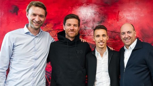 Bayer Leverkusen l-a transferat pe spaniolul Grimaldo de la Benfica
