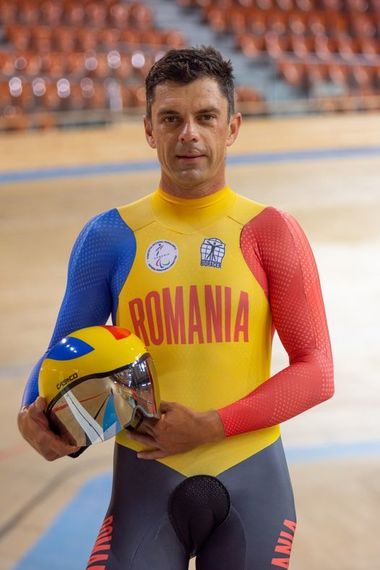 Ministrul Sportului a ajuns la pelerinajul de la Şumuleu Ciuc după ce a pedalat aproape 10 ore - VIDEO