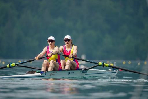 Încă un aur pentru România la CE de canotaj. Ioana Vrînceanu şi Roxana Anghel, laureate la dublu rame feminin