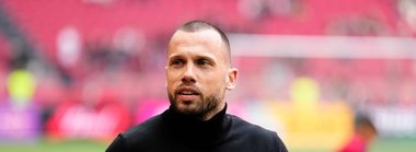 Ajax Amsterdam renunţă la Heitinga şi caută un nou antrenor