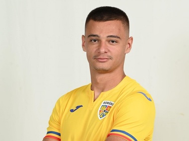 Echipa naţională: Trei fundaşi laterali au probleme mediicale. Iordănescu l-a chemat de la lotul U21 pe Valentin Ţicu