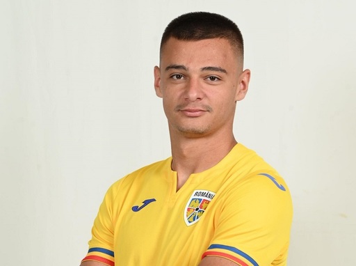 Echipa naţională: Trei fundaşi laterali au probleme mediicale. Iordănescu l-a chemat de la lotul U21 pe Valentin Ţicu