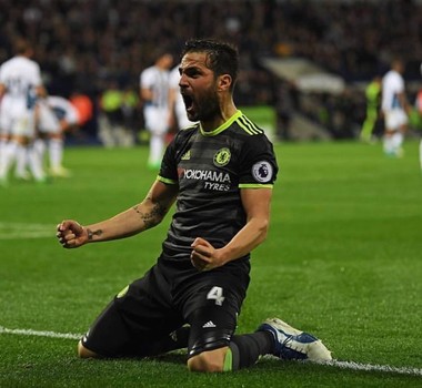 La 36 de ani, spaniolul Cesc Fabregas şi-a anunţat retragerea din activitate