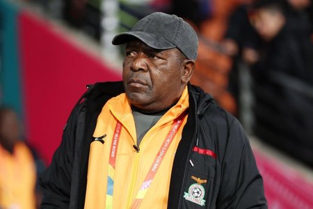 Anchetă a FIFA în urma unei plângeri privind un "gest nepotrivit" al selecţionerului Mwape la naţionala feminină a Zambiei