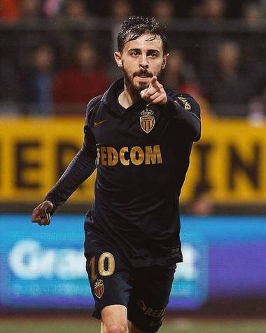 Dorit de PSG şi FC Barcelona, Bernardo Silva îşi va prelungi contractul cu Manchester City