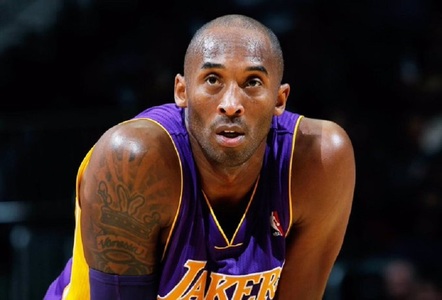 Kobe Bryant va avea o statuie de bronz în faţa arenei echipei Los Angeles Lakers